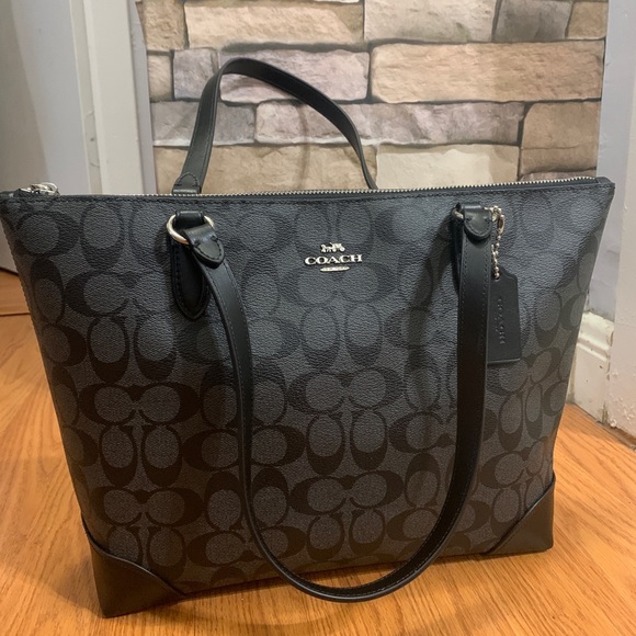 Coach Handbags - Authentic Coach coated signature canvas zip tote